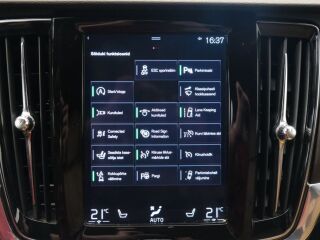 Volvo V90 Cross Country 2.0 D5 177kW