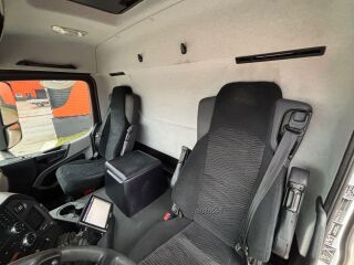 Mercedes-Benz Antos 1832 4x2 235kW