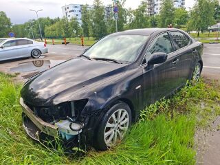 Lexus IS 250 2.5 153kW