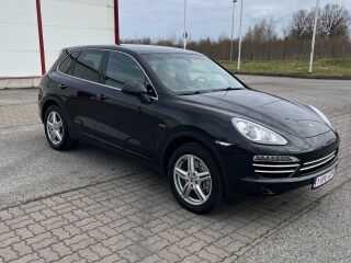 Porsche Cayenne PLATINUM EDITION 180kW