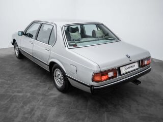 BMW 728 i 2.8 135кВ