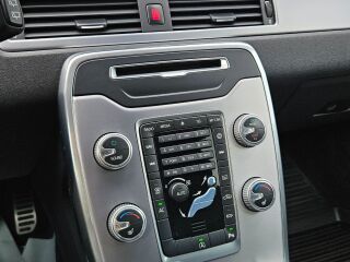 Volvo XC70 Summum Onyx Black 2.0 D4 133kW