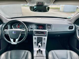 Volvo V60 Cross Country AWD Summum 2.4 D4 140кВ