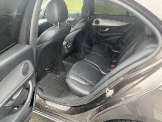 Mercedes-Benz E 220 2.0 143kW
