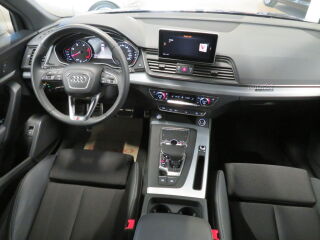 Audi Q5 Sport Quattro 35 TDI 2.0 120кВ