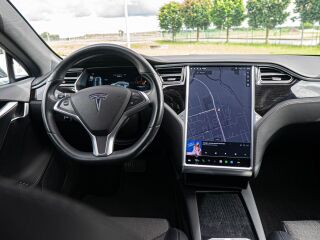Tesla Model S 75D 158kW