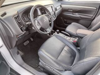 Mitsubishi Outlander 4WD 2.2 R4 110kW