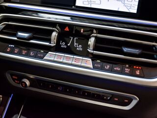 BMW X5 xDrive30d 3.0 210кВ