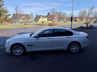 BMW ActiveHybrid 7 4.4 330kW