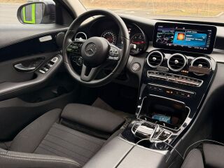 Mercedes-Benz C 220 2.0 143kW