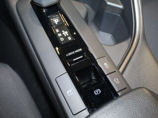 Toyota C-HR Active 1.8 72кВ