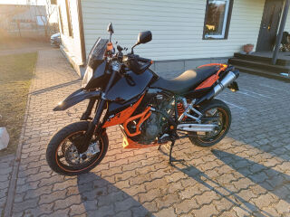 KTM 990 Supermoto V2 85kW