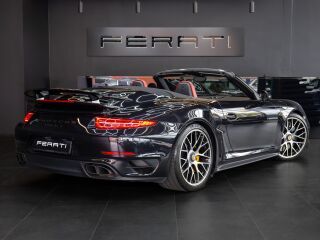 Porsche 911 Turbo S Cabrio 3.8 412kW