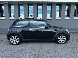 MINI Cooper D 2.0 82kW