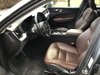 Volvo XC60 2.0 145kW