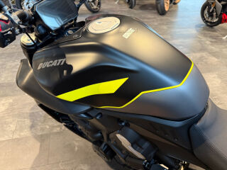 Ducati Diavel V4 V4 124kW