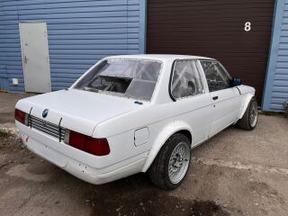 BMW 320 M60B40 4.0 V8 210kW