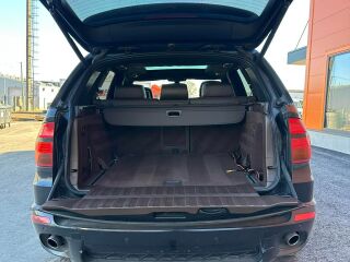 BMW X5 M pakett 3.0 210kW