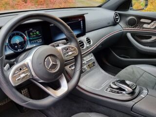 Mercedes-Benz E 300 AMG de 2.0 233кВ