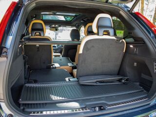 Volvo XC90 7k Ultimate Bright Intelli PRO Xenium Wntr 2.0 B5 AWD MHEV Kerghübriid 183кВ