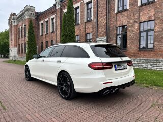 Mercedes-Benz E 300 De 4Matic AMG Facelift 225kW