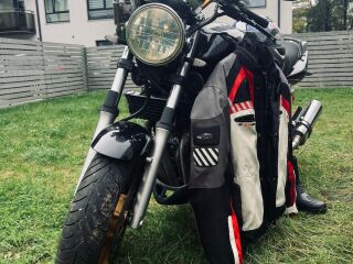 Yamaha XJR 1300