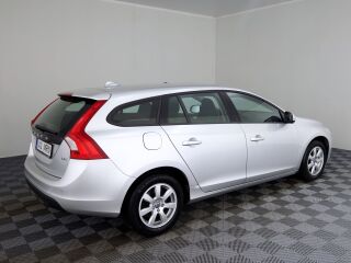 Volvo V60 Momentum 1.6 D4 84kW