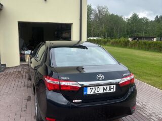 Toyota Corolla 1.6 97kW