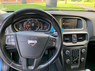 Volvo V40 2.0 140kW