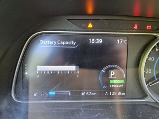 Nissan LEAF 90кВ