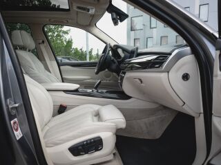 BMW X5 3.0 230kW