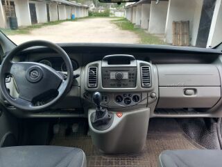 Opel Vivaro Long 2.5 107kW