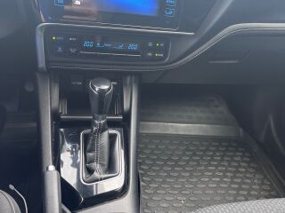 Toyota Corolla 1.6 97kW