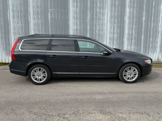 Volvo V70 Facelift Momentum 2.0 R5 D3 120кВ