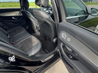 Mercedes-Benz E 220 AMG-Line Burmester Widescreen 2.0 143kW