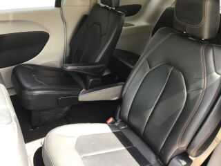 Chrysler Pacifica LUXURY TOURNG L PLUS EDITION STOW N GO EN 3.6 V6 PENTASTAR 214kW