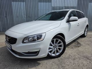Volvo V60 Summum Ice White 2.0 D4 133kW