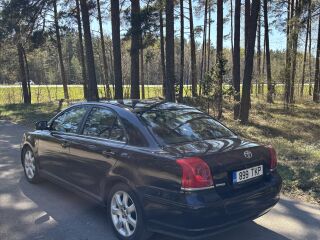Toyota Avensis Linea Sol Elegant 2.0 108kW