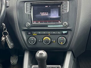Volkswagen Jetta 2.0 R4 TDI 81kW