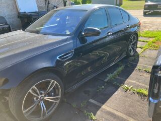 BMW M5 4.4 v8 412кВ