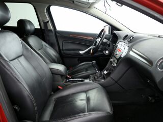 Ford Mondeo Ghia Luxury 2.0 TDCi 103kW