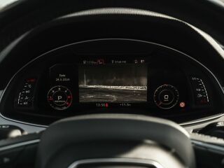 Audi Q7 S-line 3.0 200кВ