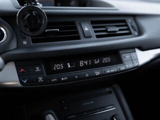 Lexus CT 200h 1.8 73kW