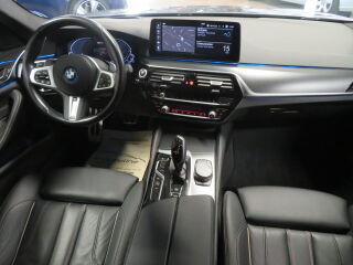 BMW 530 e xDrive Touring M-Sportpakett 2.0 135kW
