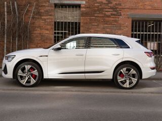 Audi e-tron 158кВ
