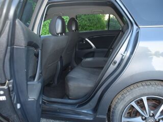 Toyota Avensis Facelift 2.0 D-CAT 91кВ