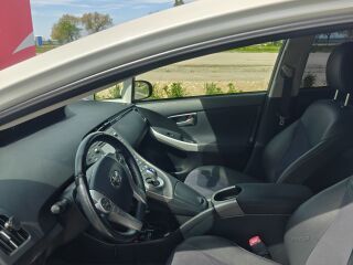 Toyota Prius 1.8 73kW