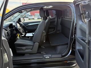 Isuzu D-Max Long Premium 4WD EU5 2.5 R4 TDI 120kW