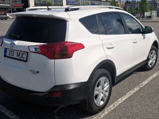 Toyota RAV4 2.0 111kW