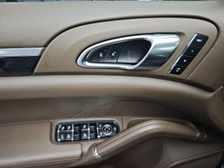 Porsche Cayenne Diesel 3.0 180кВ